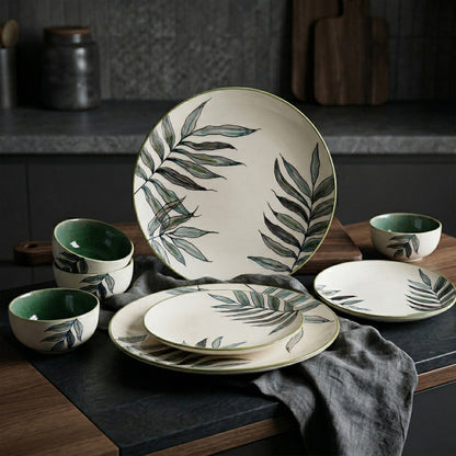 Green Leaf Dinner Set — Set of 8 (2 Dinner Plates, 2 Quarter Plates, 4 Bowls)