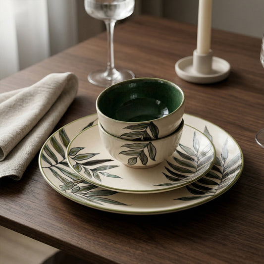 Green Leaf Dinner Set — Set of 4 (1 Dinner Plate, 1 Quarter Plate, 2 Bowls)