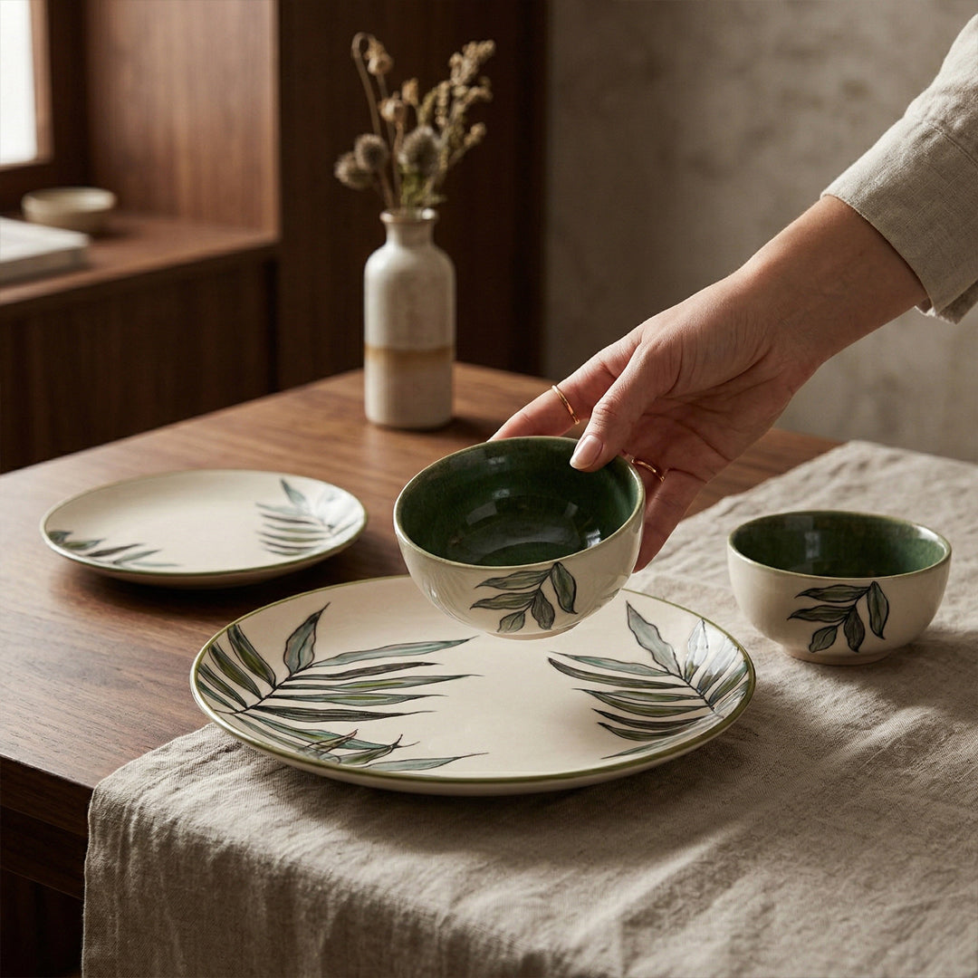 Green Leaf Dinner Set — Set of 4 (1 Dinner Plate, 1 Quarter Plate, 2 Bowls)