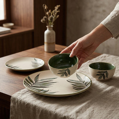 Green Leaf Dinner Set — Set of 4 (1 Dinner Plate, 1 Quarter Plate, 2 Bowls)