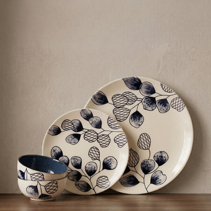 Leaf & Pod Dinner Set — Set of 4 (1 Dinner Plate, 1 Quarter Plate, 2 Bowls)