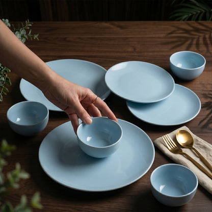 Powder Blue Dinner Set — Set of 8 (2 Dinner Plates, 2 Quarter Plates, 4 Bowls)