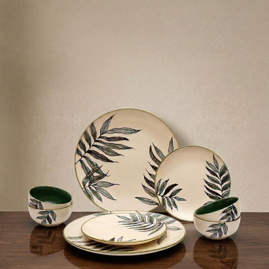 Green Leaf Dinner Set — Set of 8 (2 Dinner Plates, 2 Quarter Plates, 4 Bowls)