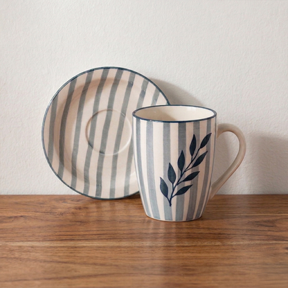 Striped Leaf Cup & Saucer Set — Set of 2, 528 ml