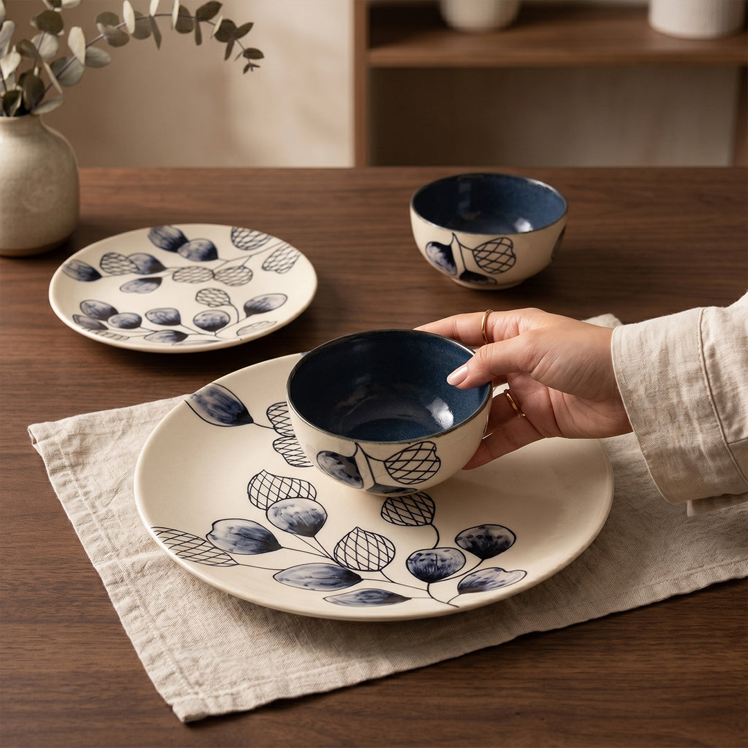 Leaf & Pod Dinner Set — Set of 4 (1 Dinner Plate, 1 Quarter Plate, 2 Bowls)
