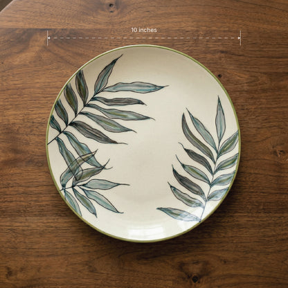 Green Leaf Dinner Set — Set of 8 (2 Dinner Plates, 2 Quarter Plates, 4 Bowls)